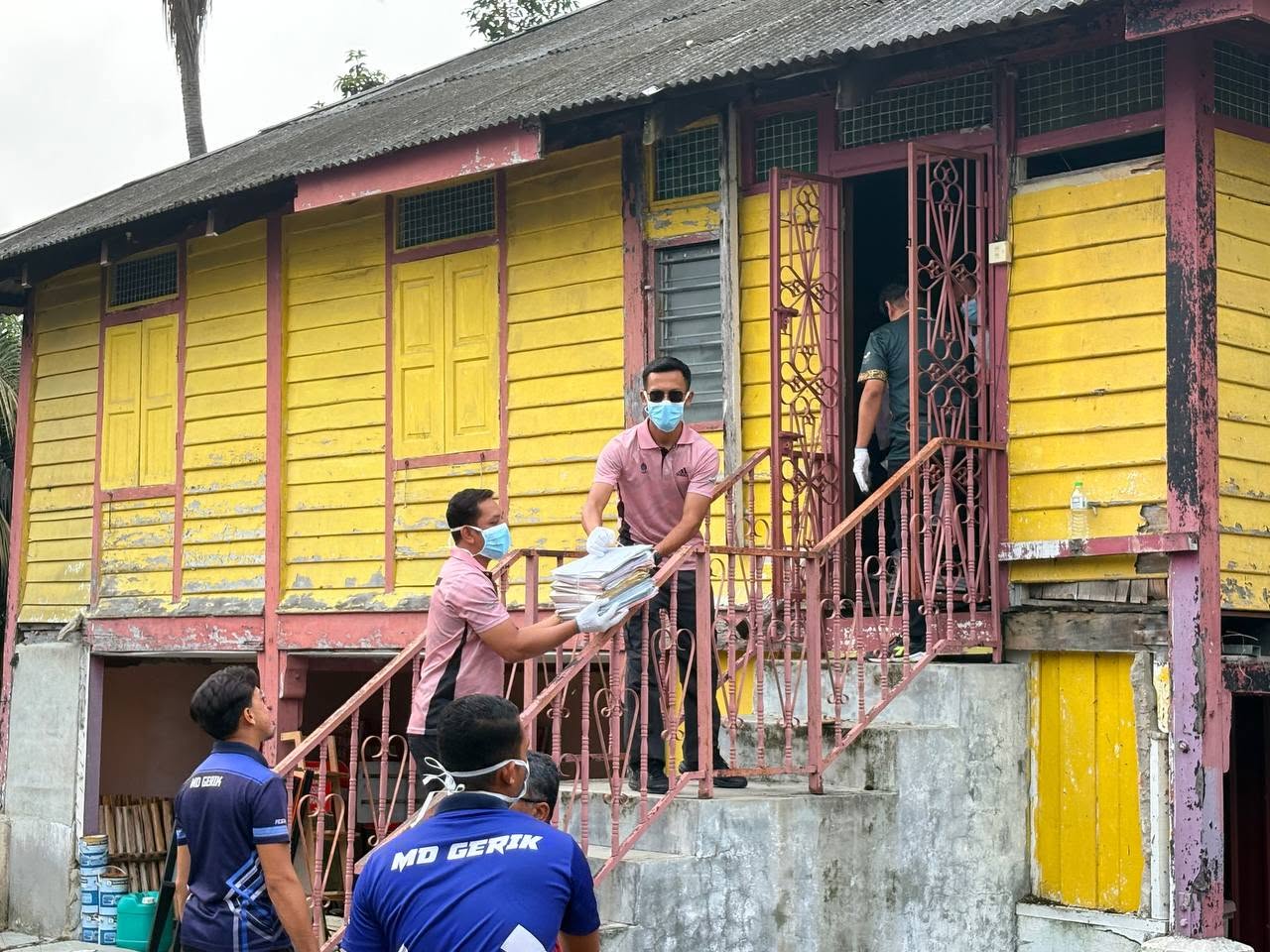 GOTONG-ROYONG PENGURUSAN FAIL